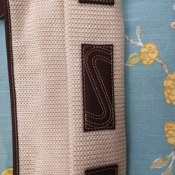 The Sak Handbag - Picture 2 of 9